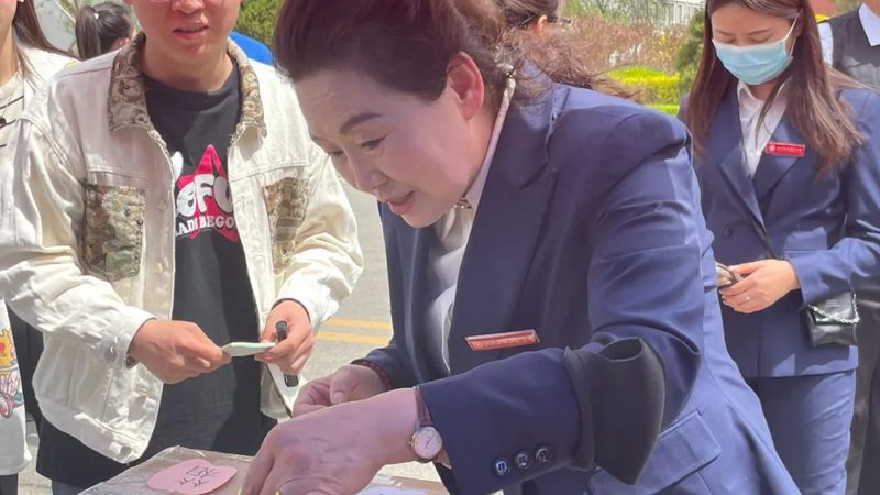 直播代运营团队的专业能力是选择团队的重要标准。可以从以下几个方面考察：